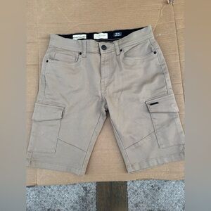 Men's Cargo Shorts in Tan with Utility Pockets